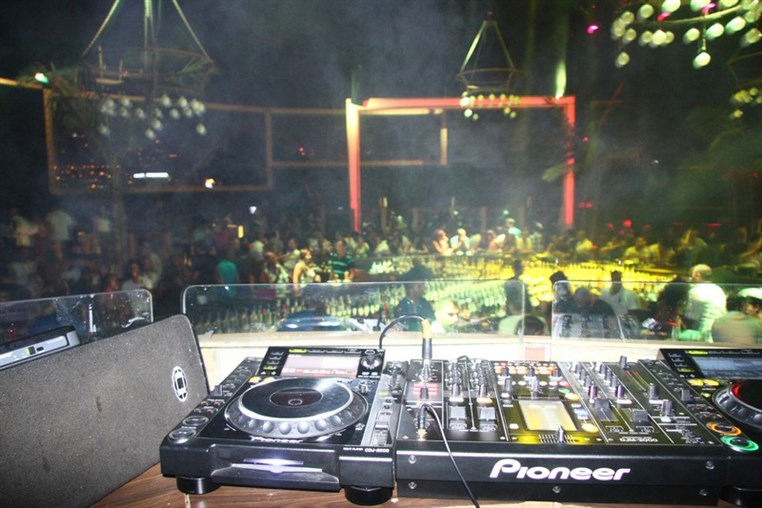 Aura on Friday Night 